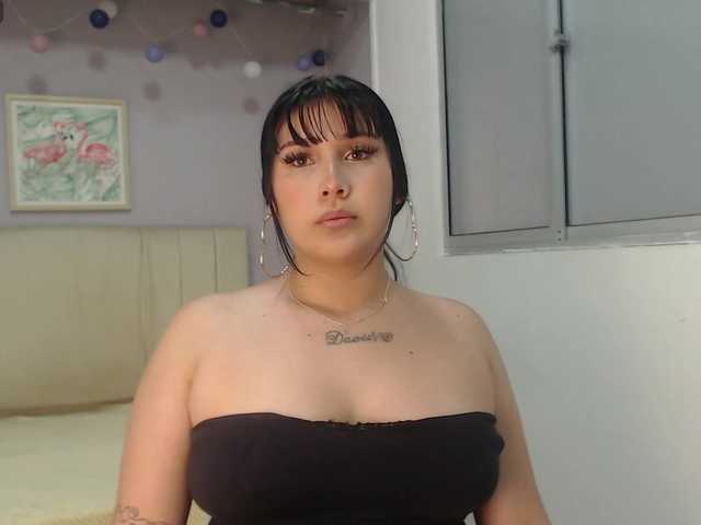 violetrouss live cam on BongaCams