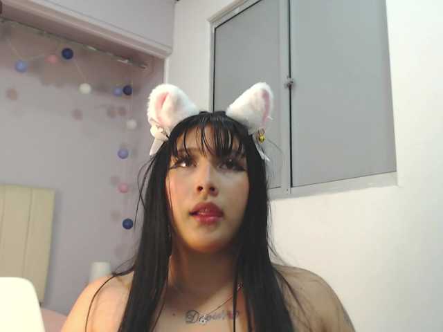 violetrouss live cam on BongaCams