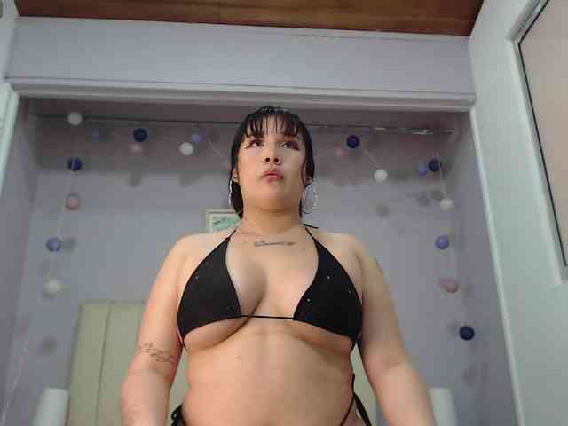 violetrouss Live Webcam on BongaCams