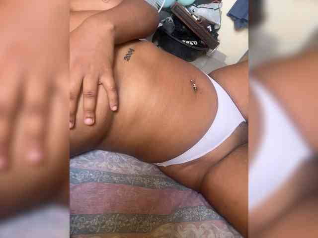 Lachina22 Live Webcam on BongaCams