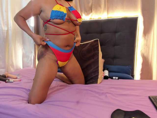 Delilah-85 live cam on BongaCams