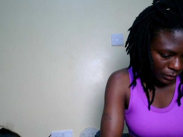 Sluttydivas123 live webcam show