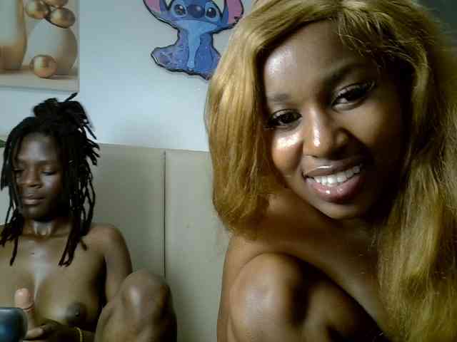 Sluttydivas123 webcam