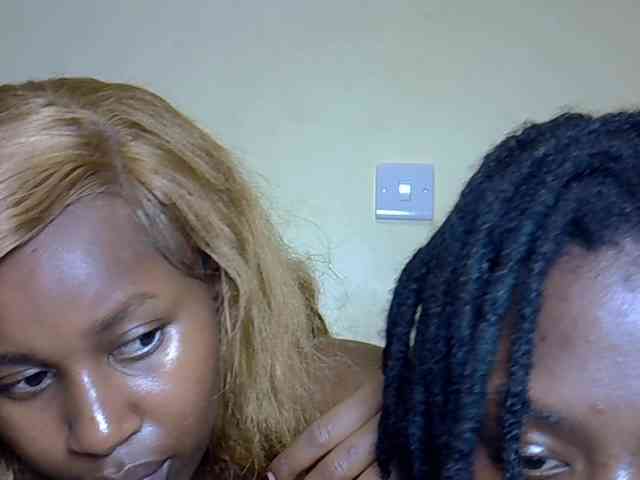 Sluttydivas123 webcam