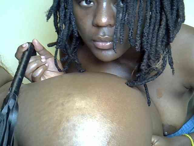 Sluttydivas123 webcam