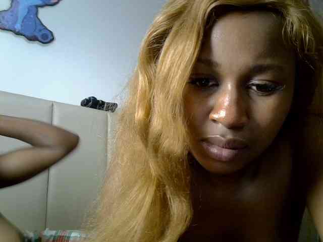 Sluttydivas123 webcam
