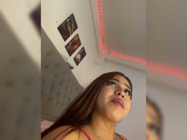 Bellarouxxx live cam on BongaCams