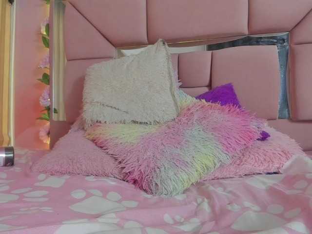 milagrace1 live cam on BongaCams