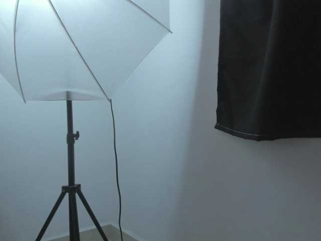 milagrace1 live cam on BongaCams