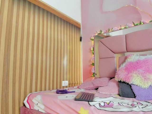 milagrace1 live cam on BongaCams