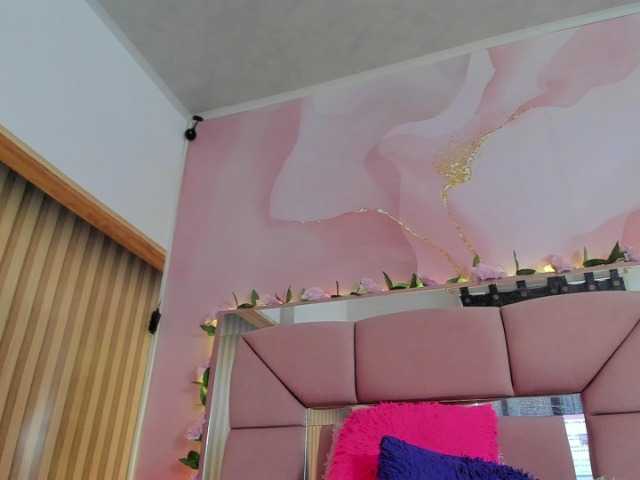 milagrace1 live cam on BongaCams