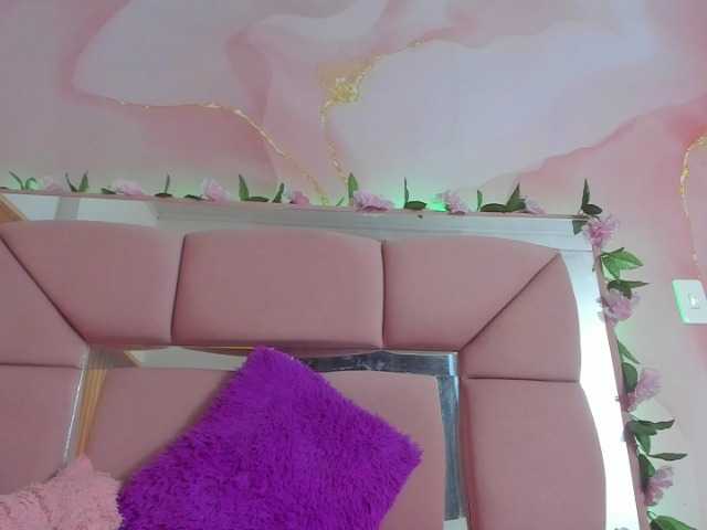 milagrace1 live cam on BongaCams