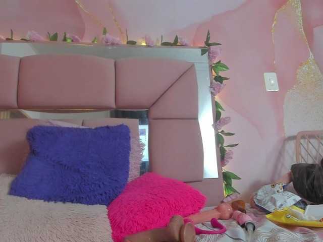 milagrace1 live webcam show