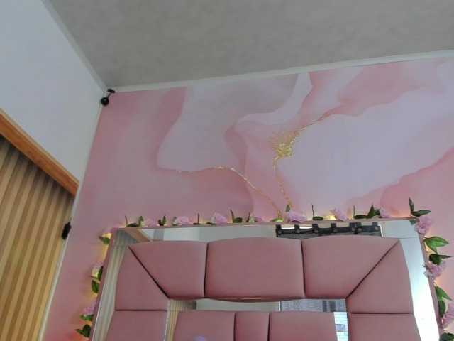 milagrace1 live cam on BongaCams