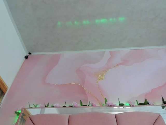 milagrace1 live cam on BongaCams