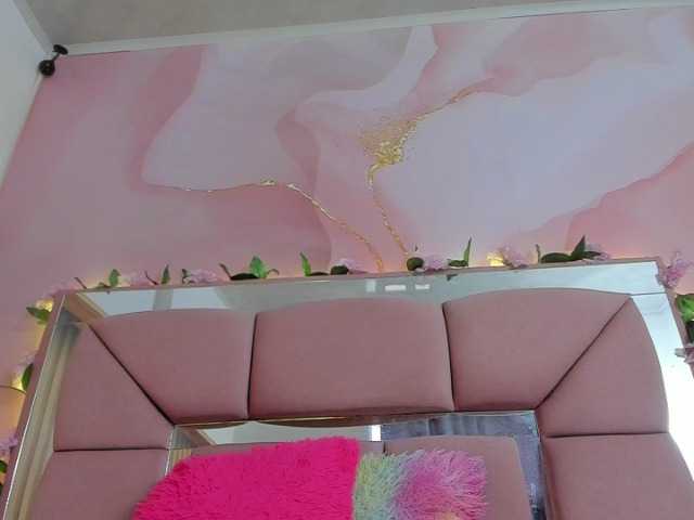 milagrace1 live cam on BongaCams