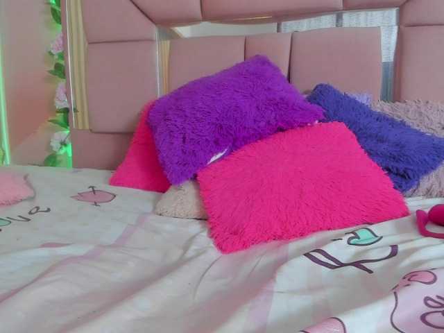 milagrace1 live cam on BongaCams