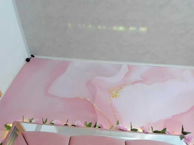 milagrace1 live cam on BongaCams