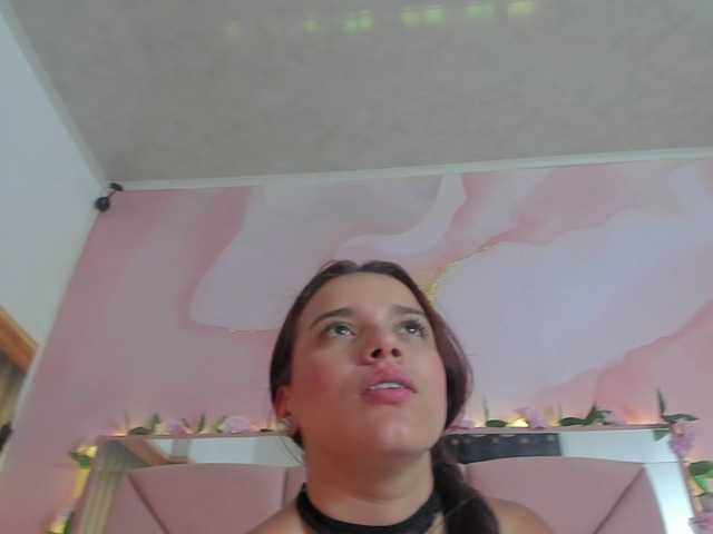 milagrace1 live cam on BongaCams