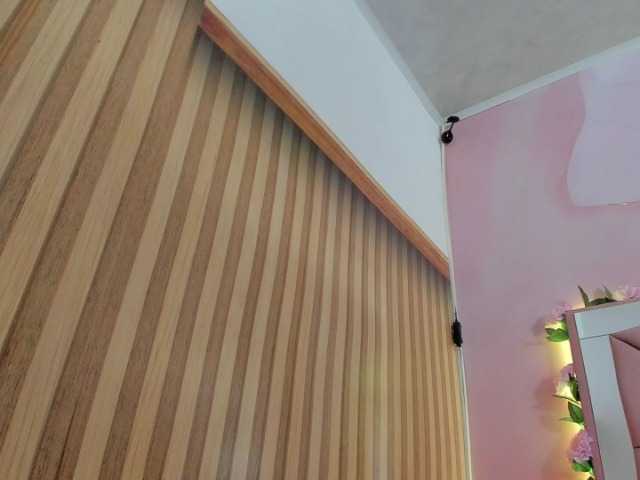milagrace1 live cam on BongaCams