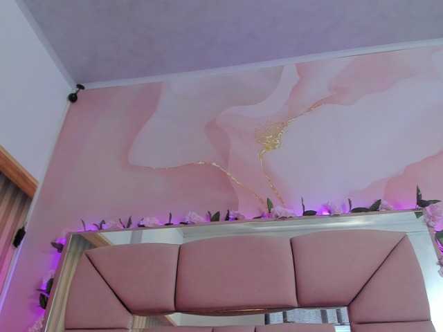 milagrace1 live cam on BongaCams