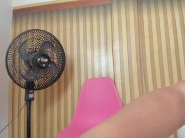 milagrace1, en directo ahora en BongaCams