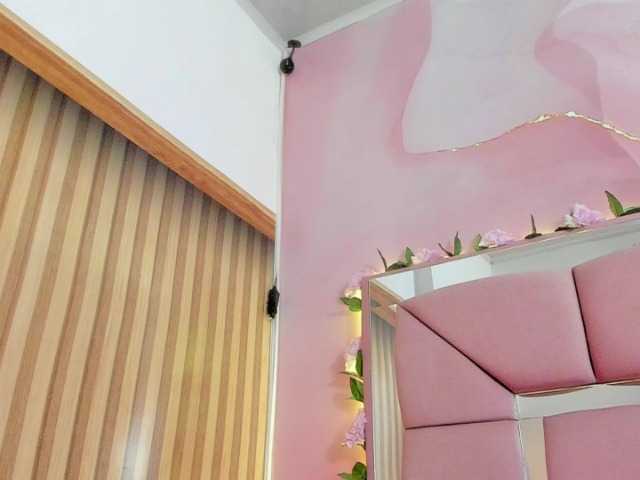 milagrace1 live cam on BongaCams