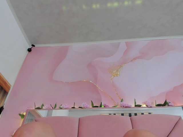 milagrace1 live cam on BongaCams