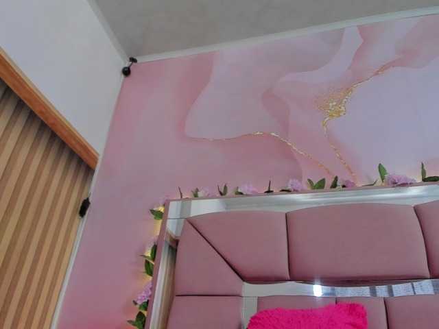 milagrace1 live cam on BongaCams