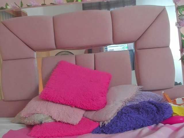 milagrace1 live cam on BongaCams