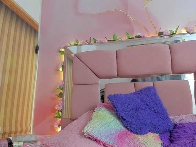 milagrace1 live cam on BongaCams