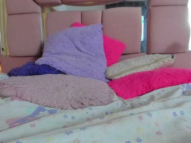 milagrace1 live cam on BongaCams