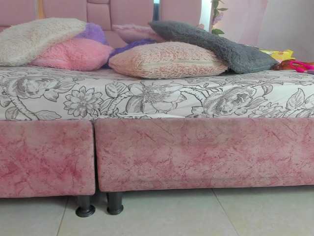 milagrace1 live cam on BongaCams
