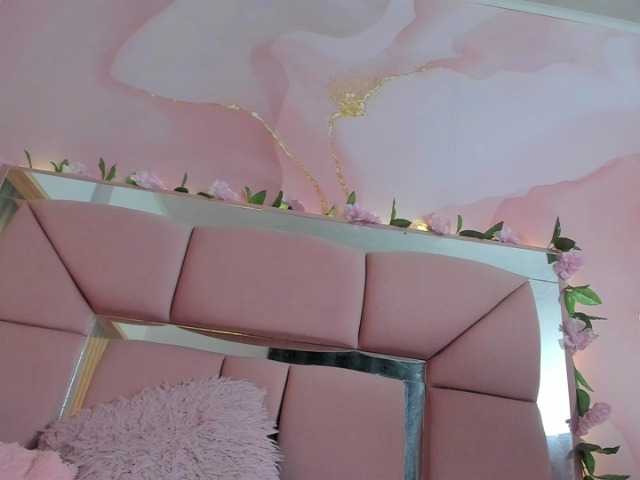 milagrace1 live cam on BongaCams