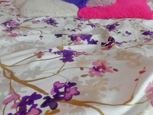 milagrace1 live cam on BongaCams