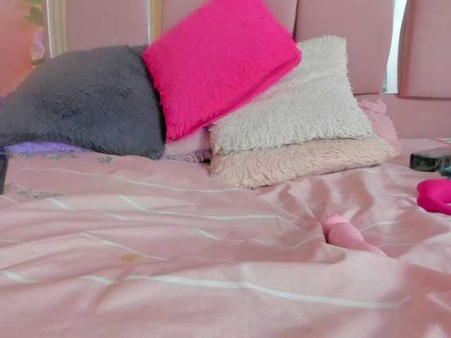 milagrace1 live cam on BongaCams