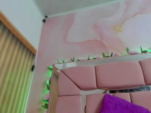 milagrace1 live cam on BongaCams