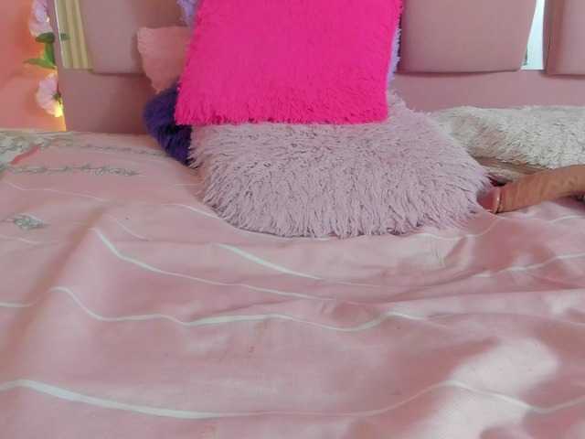 milagrace1 live cam on BongaCams