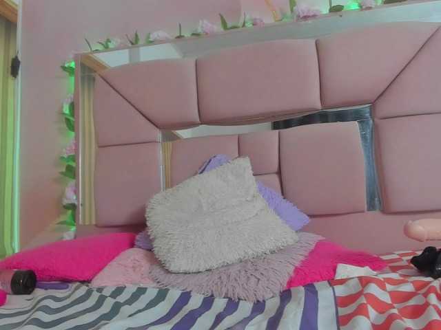 milagrace1 live cam on BongaCams