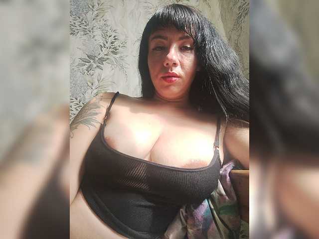 Karina-25a