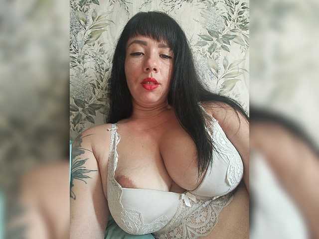 Karina-25a