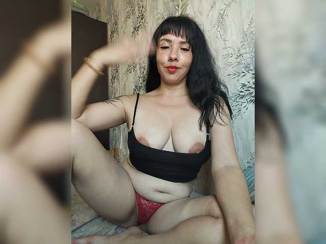 Karina-25a Live Cam on BongaCams