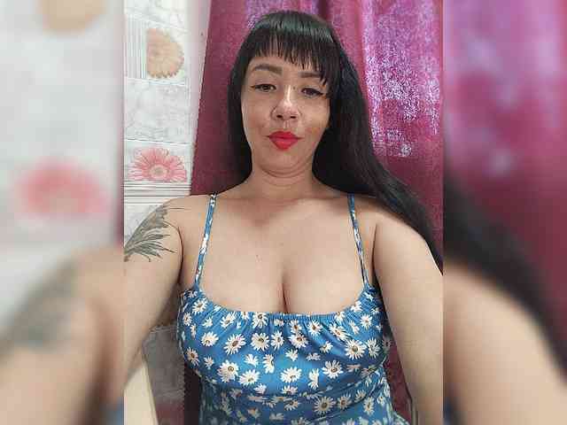 Karina-25a Live Webcam on BongaCams