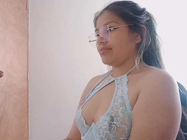 Anthonella- live cam on BongaCams