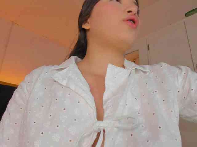 Violeta24 webcam