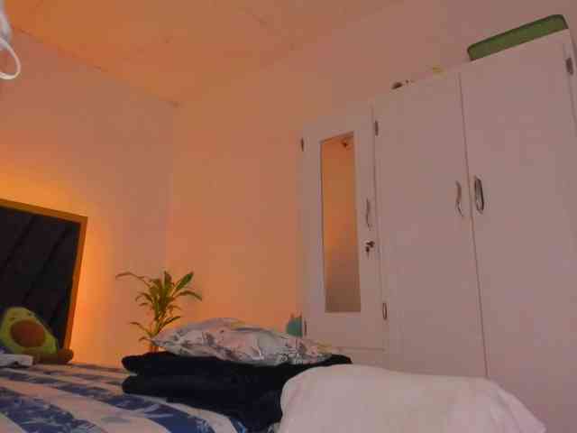 Violeta24 webcam