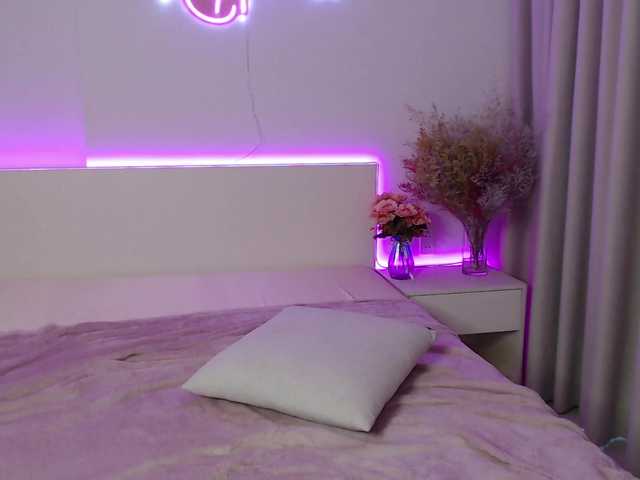 RonaRichi live cam on BongaCams