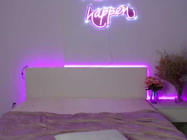 RonaRichi live webcam show