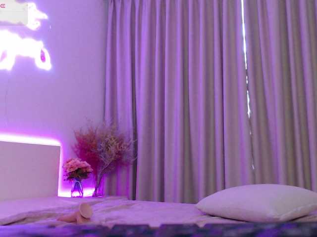 RonaRichi live cam on BongaCams