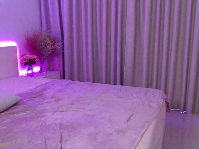 RonaRichi live webcam show